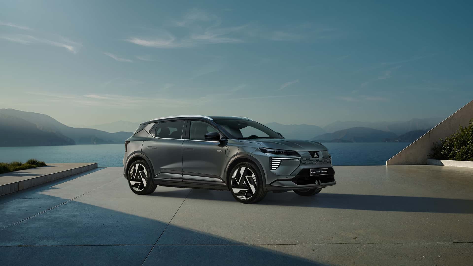 600 km Menzilli Mitsubishi Eclipse Cross EV Tanıtıldı