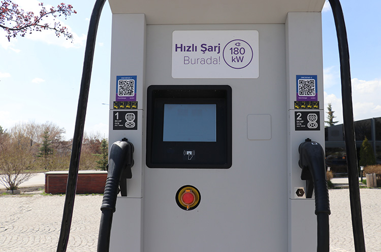 Elektrikli Araç Şarj İstasyonları