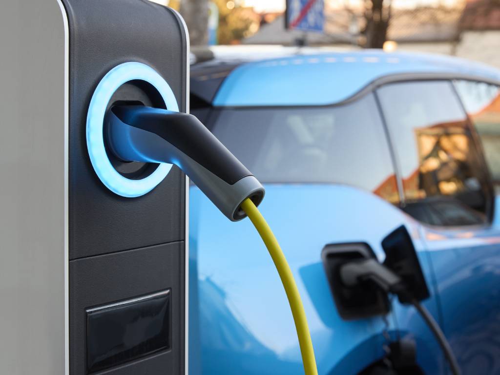 Elektrikli Araç Şarj İstasyonları