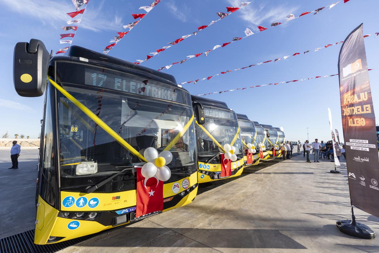 18 elektrikli otobüs filosu